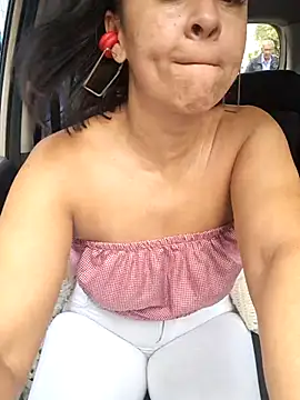 Snapshot of Amadamilf1980 chatting on November 2025 04:01:02 PM Amadamilf1980 online show from November 2025 04:01:02 PM