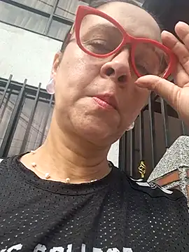 Snapshot of Amadamilf1980 chatting on October 2025 04:39:02 PM Amadamilf1980 online show from October 2025 04:39:02 PM