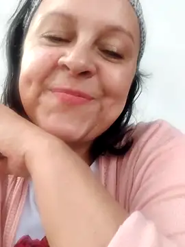 Amadamilf1980 online show from May 2026 02:33:02 PM