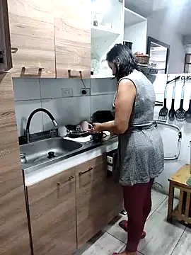 Amadamilf1980 online show from March 2026 02:39:01 PM