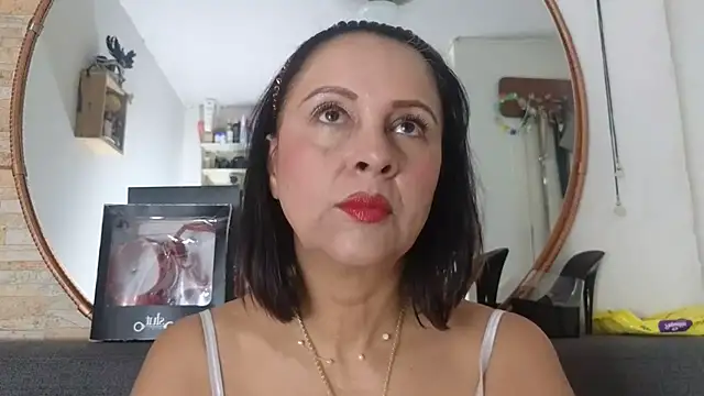 Snapshot of Amadamilf1980 chatting on November 2025 04:00:02 PM Amadamilf1980 online show from November 2025 04:00:02 PM