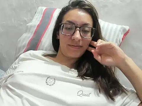 DulceXmile online show from February 2026 03:12:01 PM