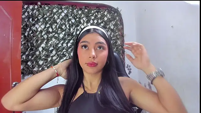 Sarahbrowm  online show from October 2025 07:14:01 PM