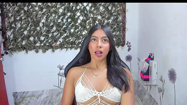 Sarahbrowm  online show from November 2025 07:24:02 PM