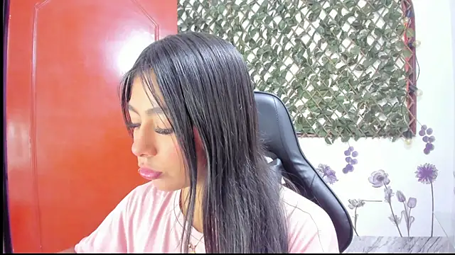 Sarahbrowm  online show from September 2025 05:52:02 PM