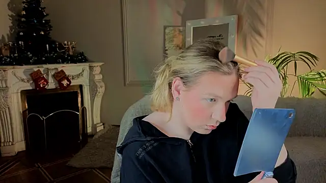 Jes Solar online show from December 2025 10:12:01 PM