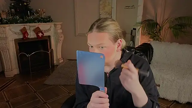 Jes Solar online show from December 2025 09:48:02 PM