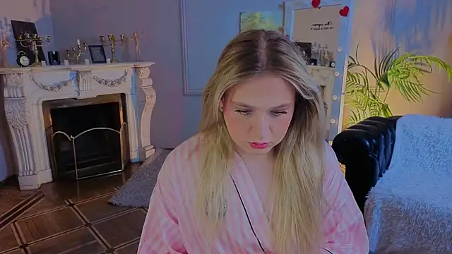 Jes Solar online show from April 2026 10:22:01 PM