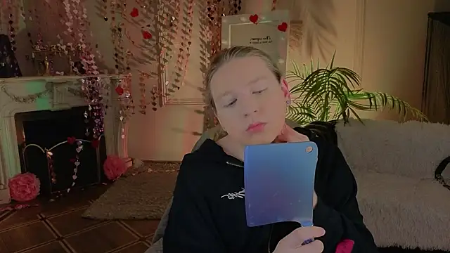 Jes Solar online show from March 2026 10:17:01 PM