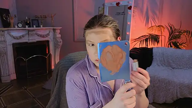 Jes Solar online show from March 2026 08:35:01 PM