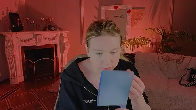 Jes Solar online show from March 2026 10:17:01 PM