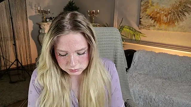 Snapshot of Jes_Solar chatting on June 2026 09:35:02 PM Jes Solar online show from June 2026 09:35:02 PM