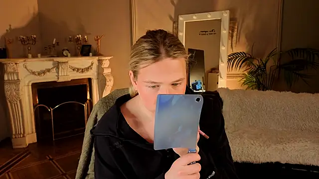 Jes Solar online show from January 2026 10:57:02 PM