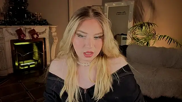 Snapshot of Jes_Solar chatting on December 2025 09:31:02 PM Jes Solar online show from December 2025 09:31:02 PM