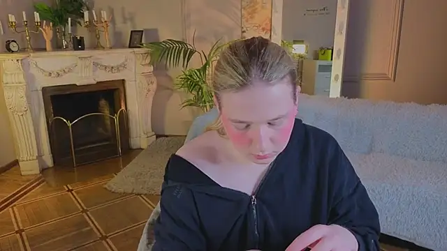 Jes Solar online show from September 2025 12:23:01 PM