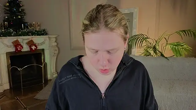 Jes Solar online show from December 2025 10:02:01 PM