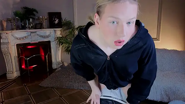 Snapshot of Jes_Solar chatting on November 2025 10:02:02 PM Jes Solar online show from November 2025 10:02:02 PM