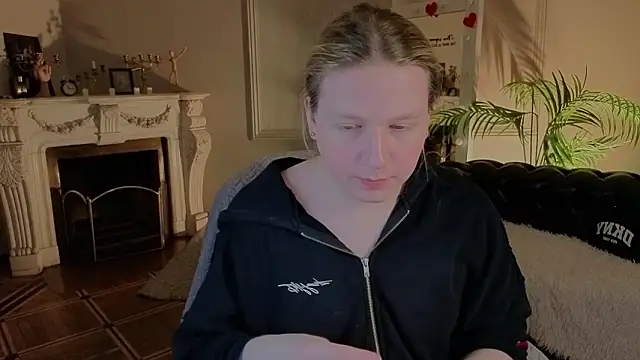 Jes Solar online show from March 2026 06:00:01 PM