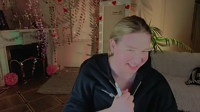 Jes Solar online show from March 2026 10:10:02 PM