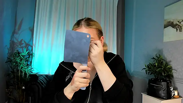Jes Solar online show from October 2025 11:34:01 AM