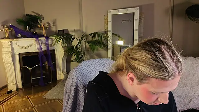 Snapshot of Jes_Solar chatting on October 2025 09:03:01 PM Jes Solar online show from October 2025 09:03:01 PM