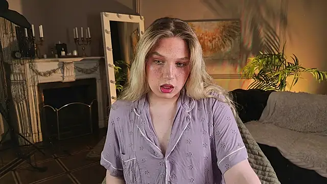 Snapshot of Jes_Solar chatting on May 2026 09:01:02 PM Jes Solar online show from May 2026 09:01:02 PM