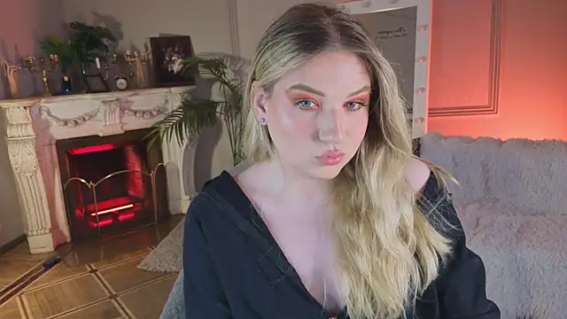 Snapshot of Jes_Solar chatting on December 2025 08:52:01 PM Jes Solar online show from December 2025 08:52:01 PM