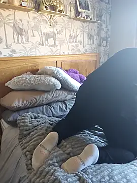 MissQueenBeex online show from September 2025 10:44:02 AM