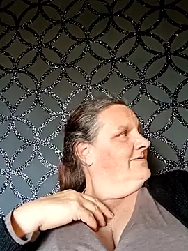 MissQueenBeex online show from October 2025 03:13:02 PM