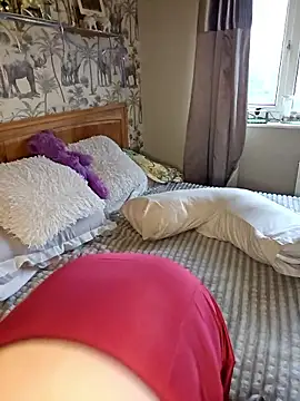 MissQueenBeex online show from January 2026 01:29:02 PM