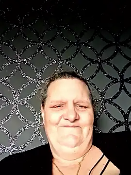 MissQueenBeex online show from March 2026 12:06:01 PM