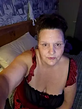 MissQueenBeex online show from December 2025 11:59:02 PM