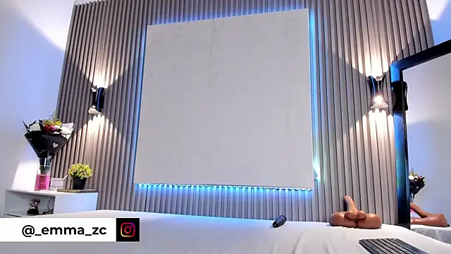 Emmazc  online show from October 2025 08:17:02 PM