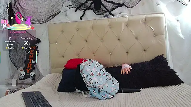 Snapshot of kity_x chatting on October 2025 07:00:01 PM kity x online show from October 2025 07:00:01 PM