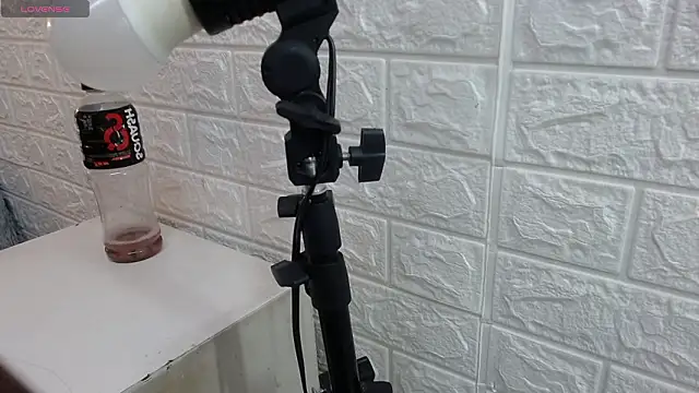 nei girl online show from March 2026 11:47:01 AM