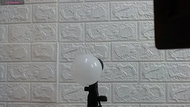 nei girl online show from March 2026 11:59:01 AM