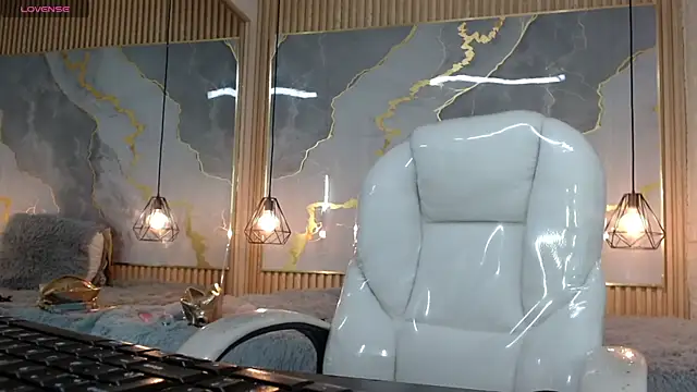 nei girl online show from March 2026 11:47:01 AM