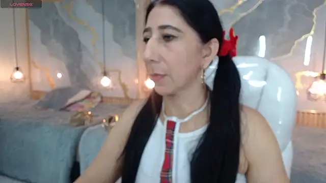 nei girl online show from March 2026 11:58:02 AM