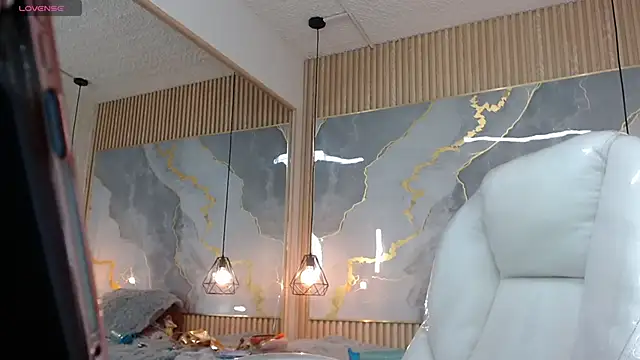 nei girl online show from February 2026 11:43:01 AM