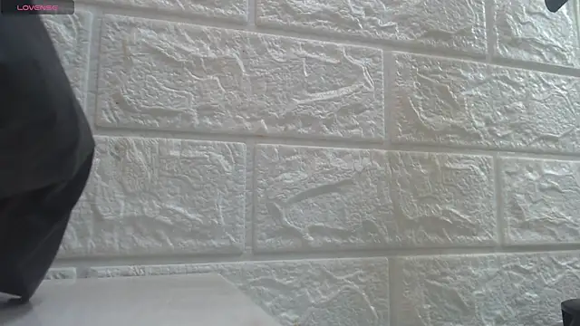 nei girl online show from December 2025 11:26:02 AM