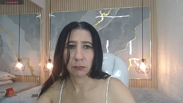 nei girl online show from November 2025 11:25:02 AM