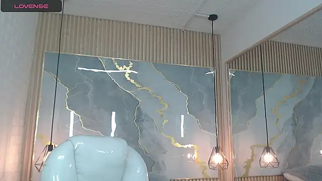 nei girl online show from November 2025 11:37:01 AM