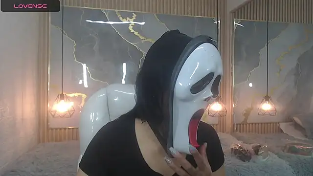 nei girl online show from October 2025 11:29:02 AM