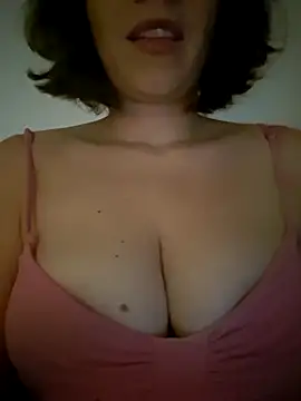 Snapshot of Cris_Redd chatting on June 2026 09:34:02 PM Cris Redd online show from June 2026 09:34:02 PM