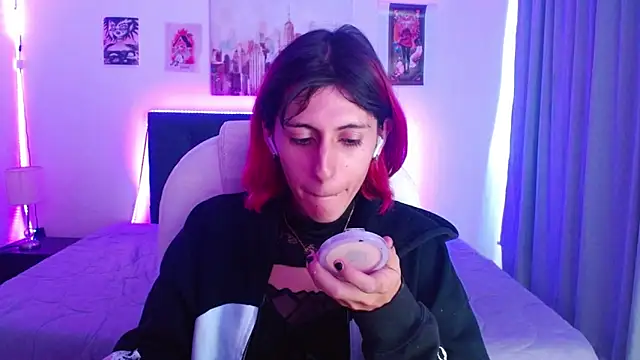 goth minerva online show from December 2025 01:27:01 PM