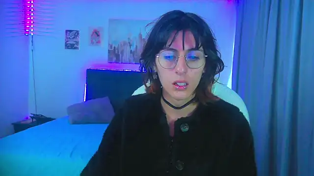 Snapshot of goth_minerva chatting on July 2026 01:39:02 PM goth minerva online show from July 2026 01:39:02 PM