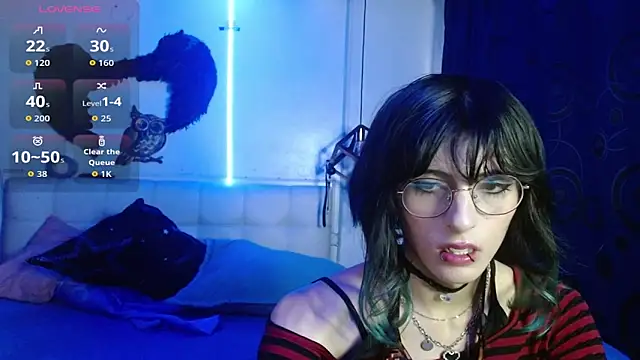 goth minerva online show from September 2025 01:40:02 PM
