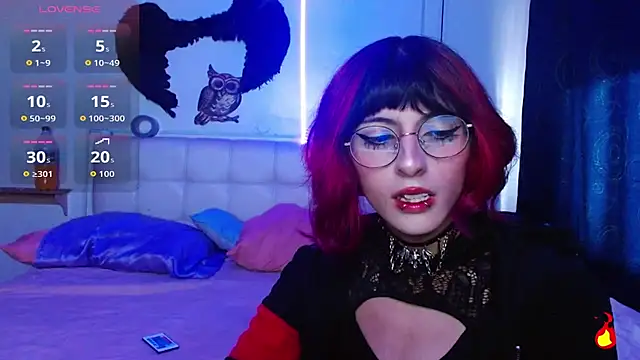 goth minerva online show from September 2025 01:50:02 PM