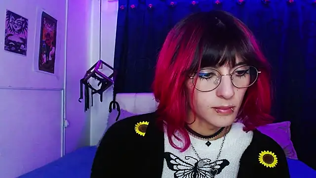 goth minerva online show from November 2025 01:26:02 PM