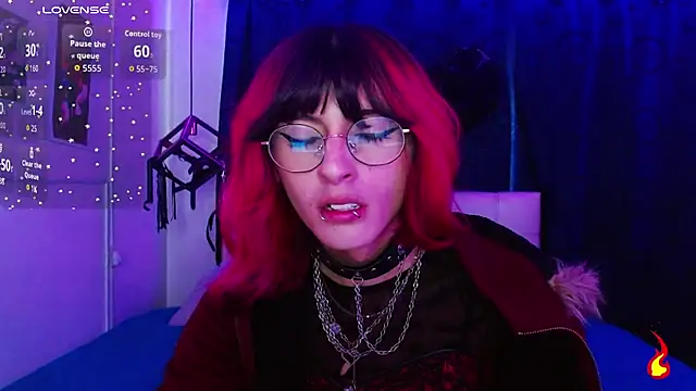 goth minerva online show from November 2025 01:16:02 PM